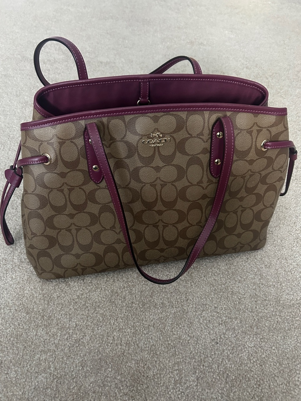 Coach Signature Drawstring Carryall Shoulder Bag F57842 (IM/Khaki Dark Berry)